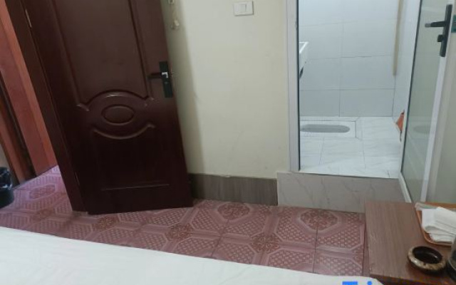 Hanhong Inn (Wuhan Hannan Bus Station)