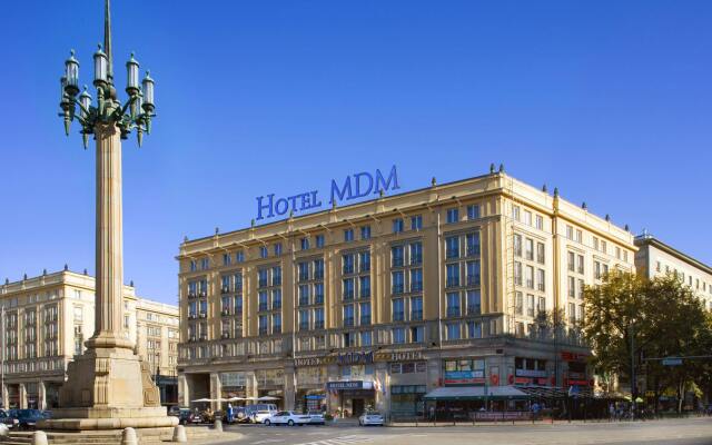 Отель MDM Hotel Warsaw Польша, Варшава - 12 отзывов об отеле, цены и фото номеров - забронировать отель MDM Hotel Warsaw онлайн вид на фасад