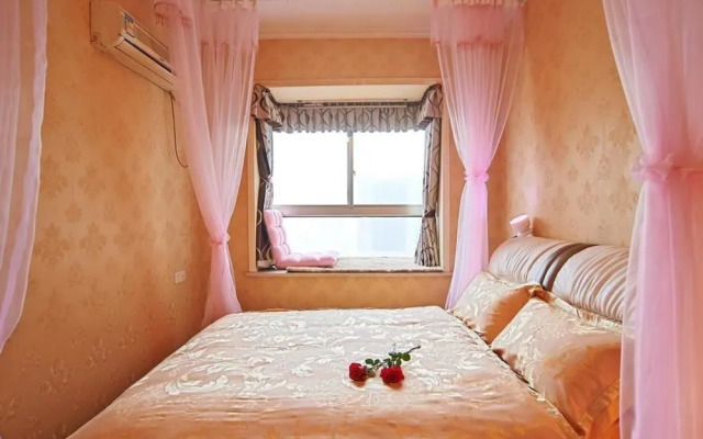 Mr. Wu Apartment