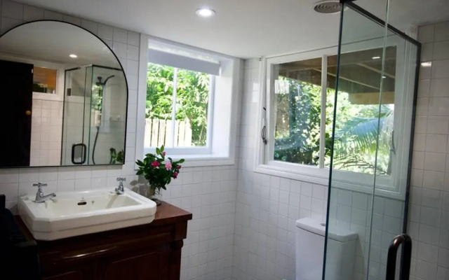 Stylish Brand New Studio Close to Ponsonby