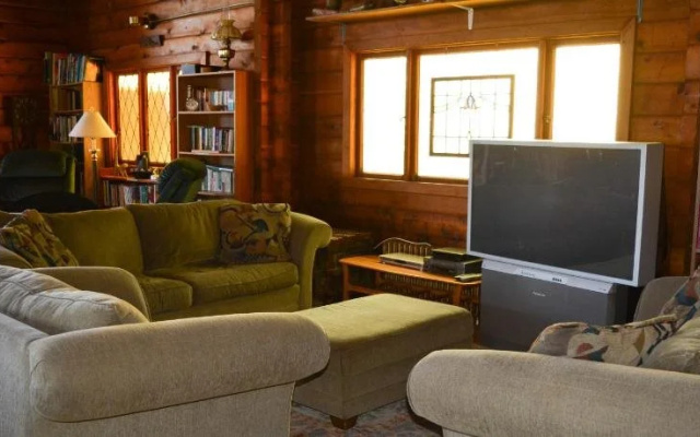Alert Bay Lodge