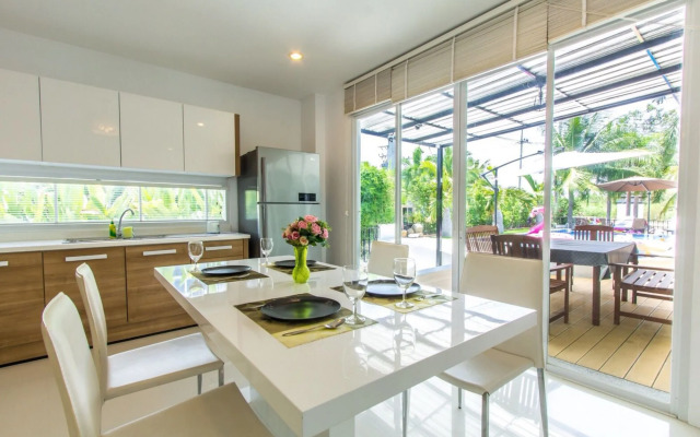 Happy-Home Pool Villa