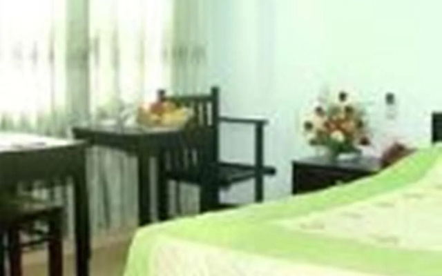 Song Cam (Peaceful Bird) Hotel