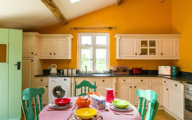 Idyllic Country Suite