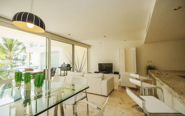Luxury Garden House Condo - The Elements 108