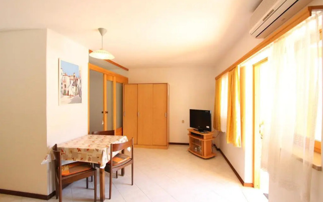 Room and Apartments Mariza