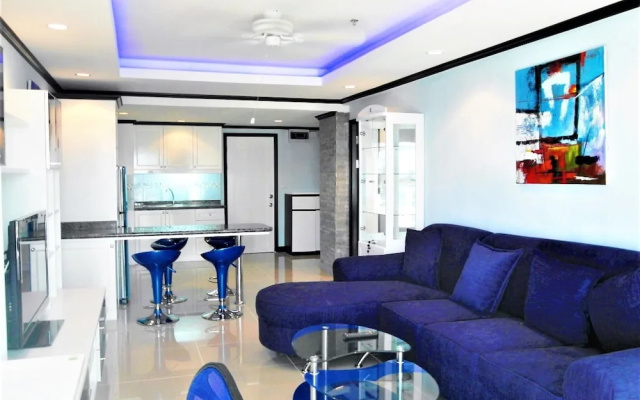 Sea View 1-bed at Jomtien Beach - Sleeps 2