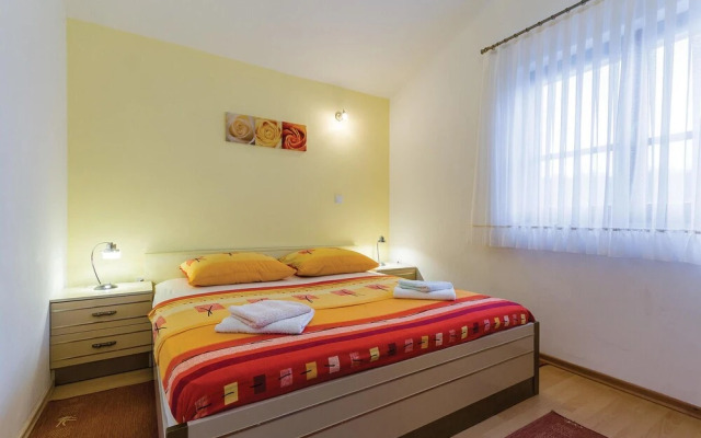 Amazing Home in Pula With Wifi and 2 Bedrooms