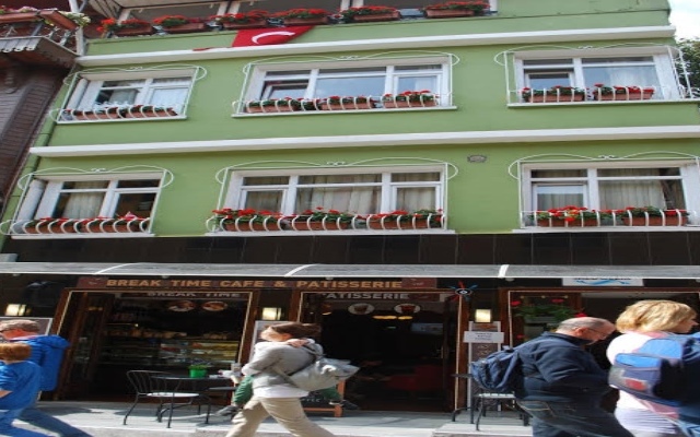 Med Cezir Hotel Стамбул вид на фасад