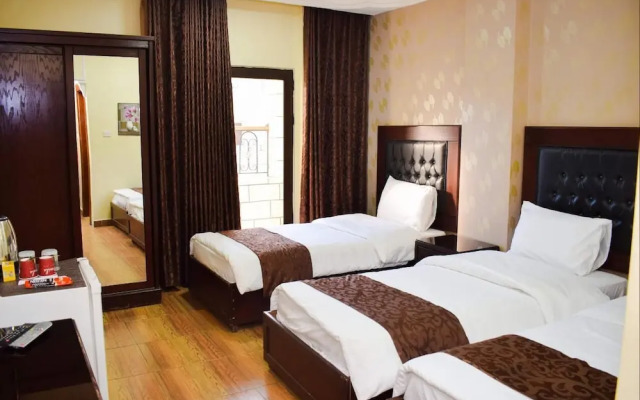 Hotel Prestige