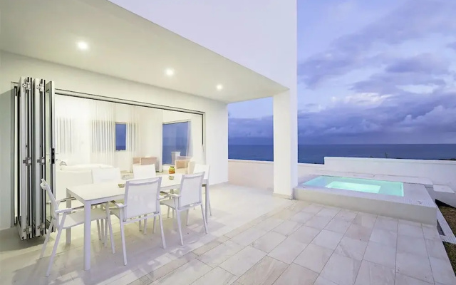 Lilypad Luxurious Cliffside Villa With Stunning Sea Views