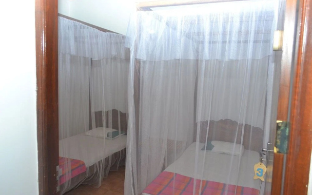 Beach House Negombo