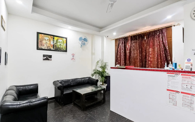 OYO 72294 White Rose Wallon Hotel