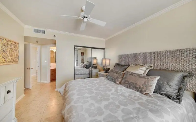 Pelican Pointe 1406
