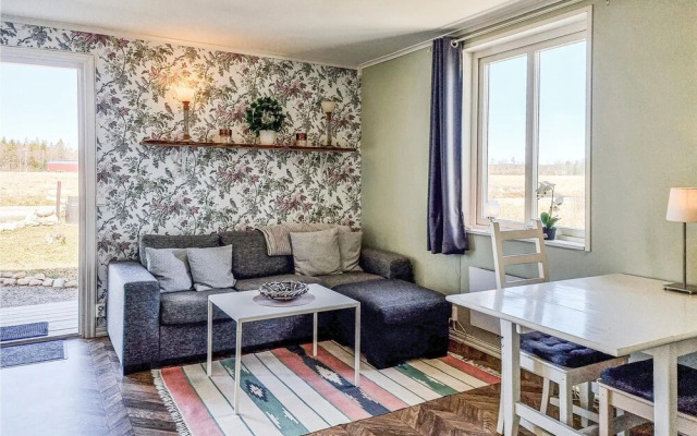 Beautiful Home in Ljungskile With Jacuzzi, Wifi and 1 Bedrooms