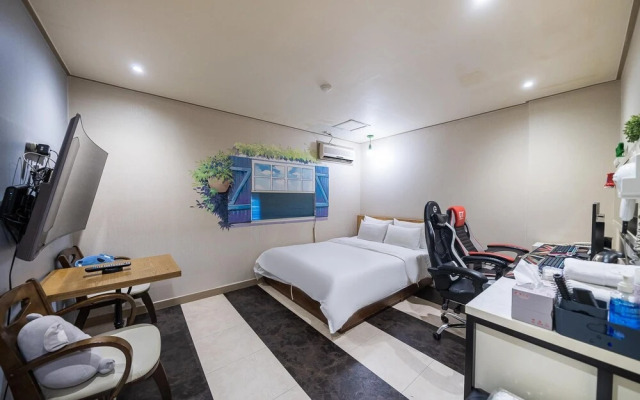 Suyu Hotel 365