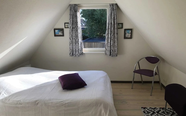 Holiday Home in Bredene, Terrace, Fenced Garden