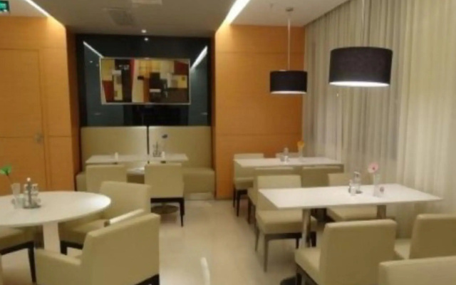 Jinjiang Inn (Wuhan Wujiashan Economic Development Zone)