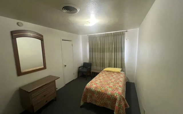 Economy Inn