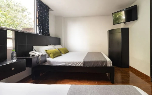 Hotel Dorado 100