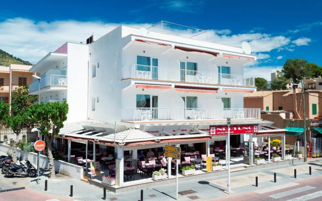 Neptuno Paguera Hostal
