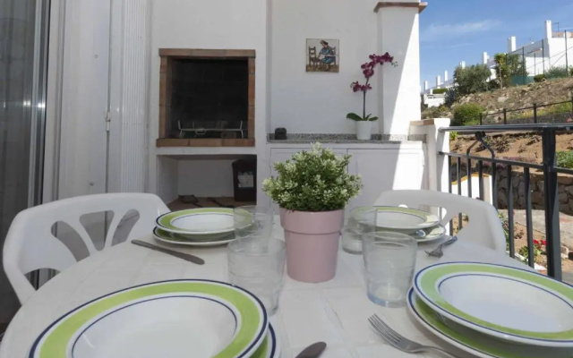 1205 JARDINS con PISCINA