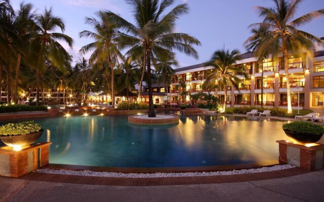 Отель Katathani Phuket Beach Resort Пхукет вид на фасад