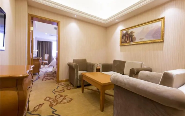 Vienna Hotel Yulin Jincheng Zhenlin Branch