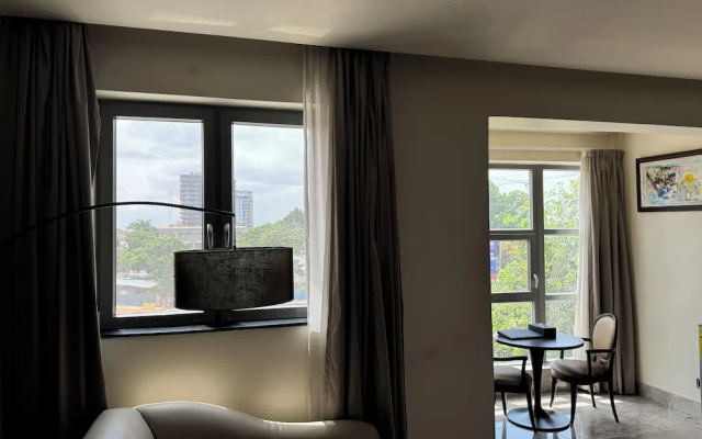 The Palms by Eagles Airport Residential