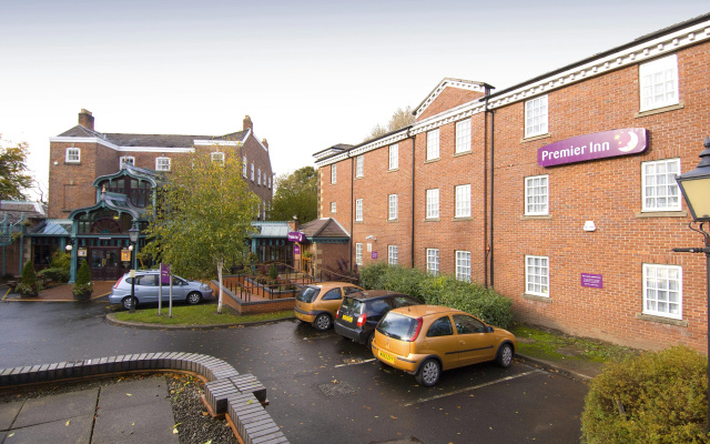 Premier Inn Stockport Central