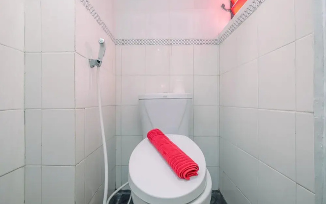 Simple And Cozy Living 2Br At Cibubur Village Apartment