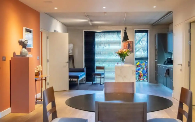 Artistic 1 Bedroom Flat in Central London