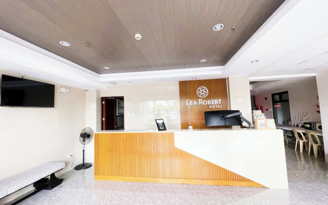Lea Robert Hotel Angeles City