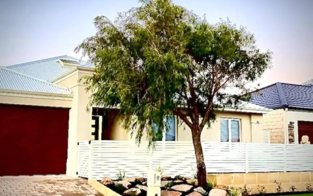Sandpiper Island Tranquil Waterfront Views & Jetty