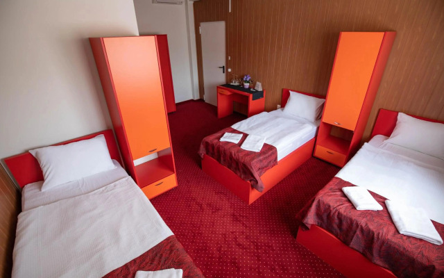 Népliget Hotel