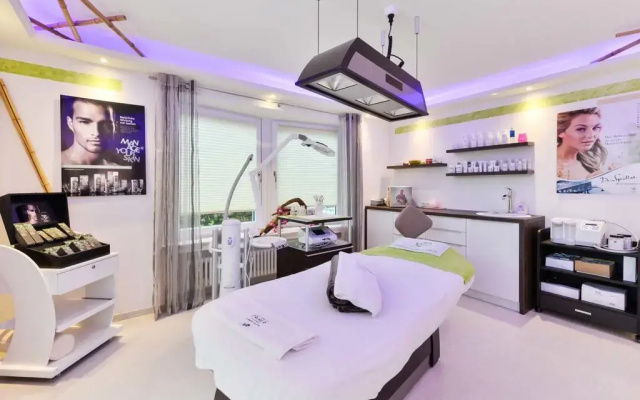 Ferienhotel Hahn Garni