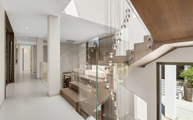 All About Villa Serenity