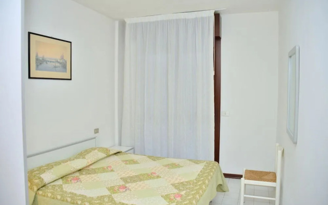 Luminous Flat With Private Garden Near the Beach