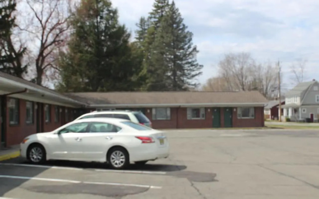 Elm Motel