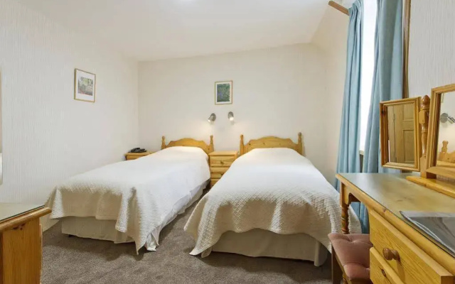 Nethercliffe Hotel