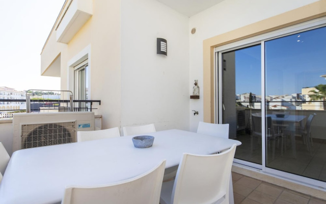 C04 - Pool View 3 Bedroom by DreamAlgarve