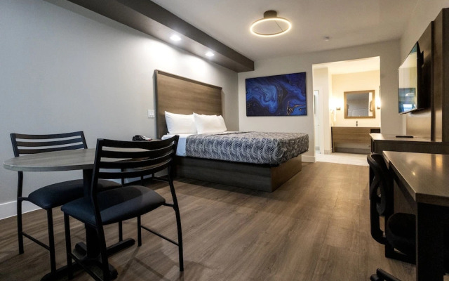 Palace Inn Blue Edgebrook