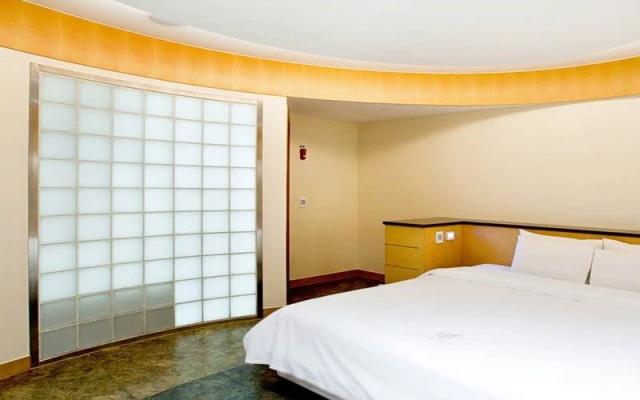 Hotel Theme