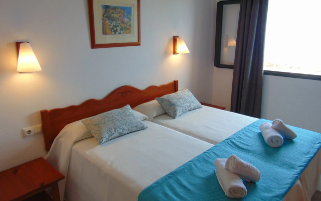 Apartamentos Cabo de Baños by MIJ