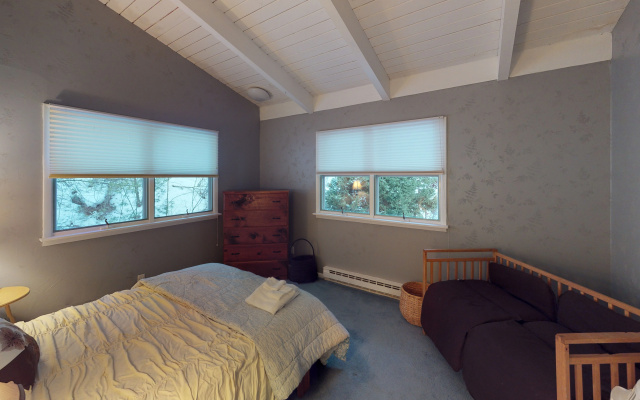 Silver Spring Chalet