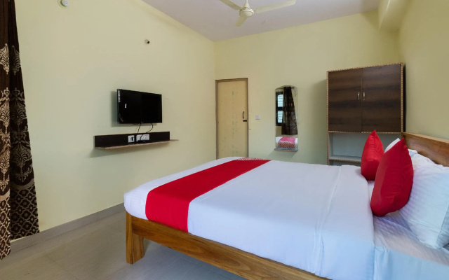 OYO 67991 Kalpataru Lodge