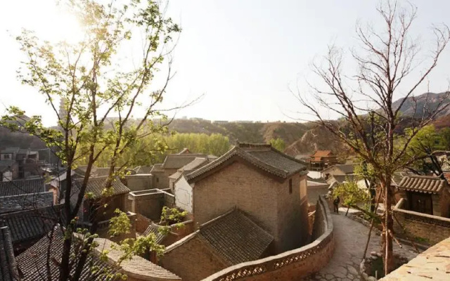 Great Wall Academy Inn