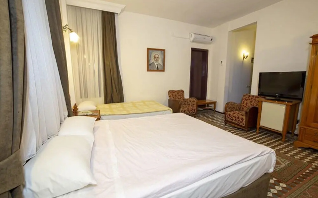 Anti̇k Beyazit Hotel