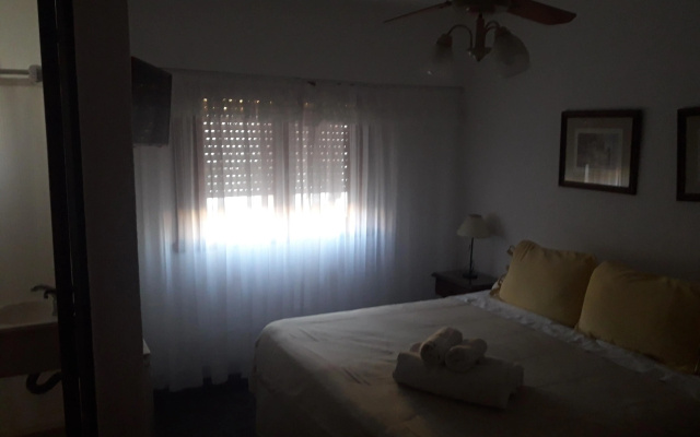 Hotel y Apart De La Plaza