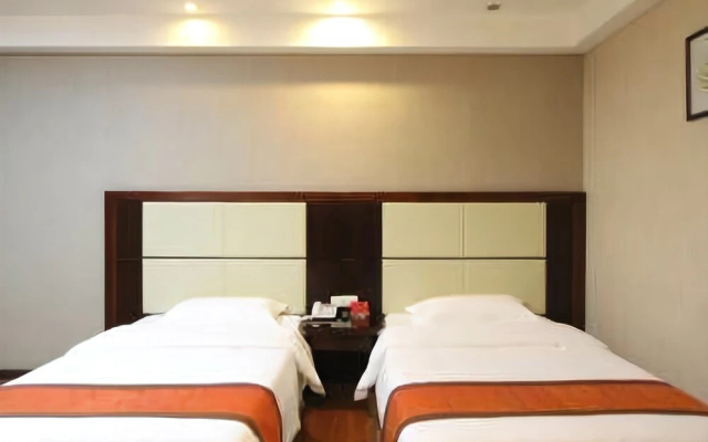 Yangjiang Tianbao Business Hotel